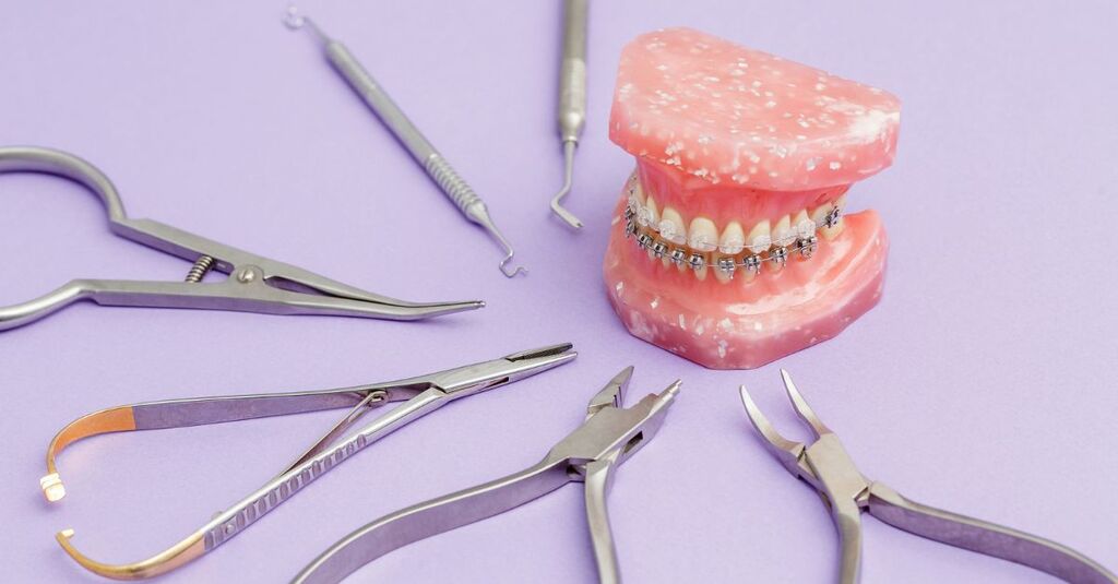 Cabinet  orthodontie AS Torcy ustensils orthodontie
